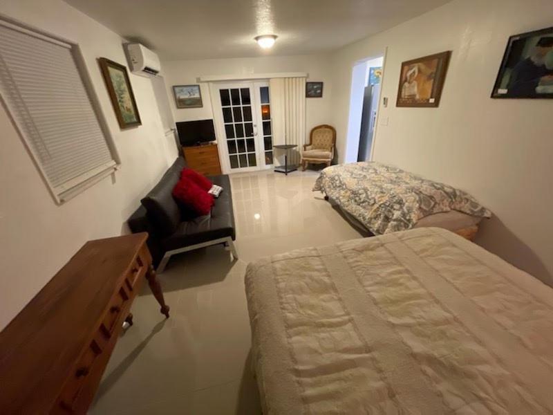 Rim Canal Cottage 'Yellow House' With Canal Views & Boat Dock Cottage أوكيتشوبي المظهر الخارجي الصورة